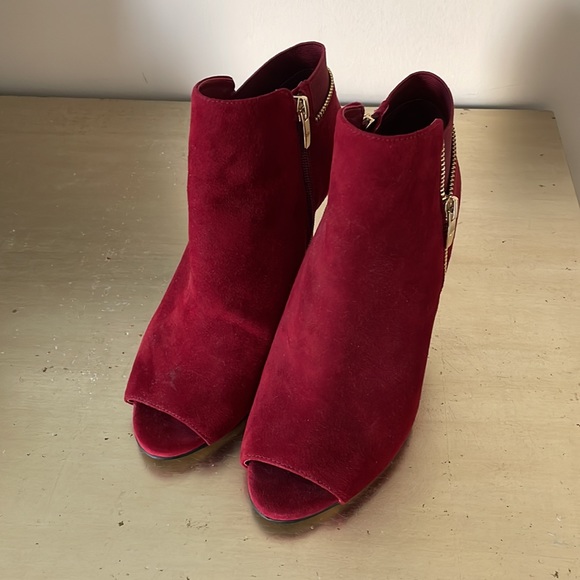 Marc Fisher Red Boots for the holidays! - Picture 2 of 6